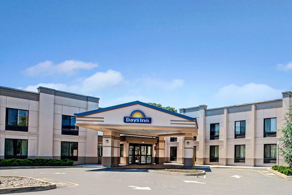 Days Inn by Wyndham Parsippany - main image