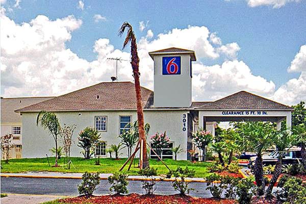 Motel 6-Pasadena TX - image 2