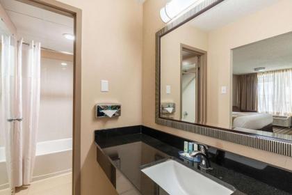 Quality Inn Pasadena Houston - image 13