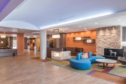 Fairfield Inn & Suites by Marriott Houston Pasadena - image 12