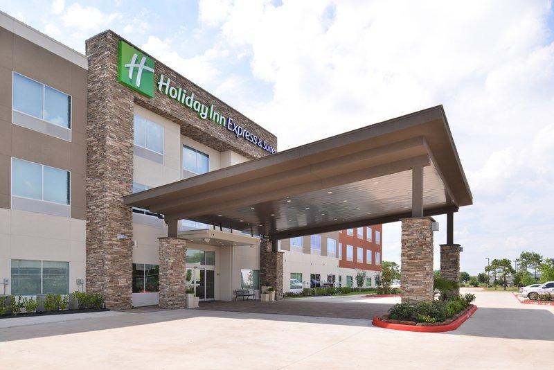 Holiday Inn Express & Suites HOUSTON E - PASADENA - main image