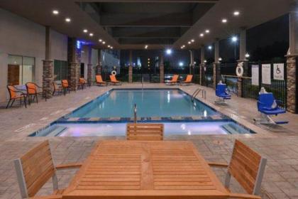 Holiday Inn Express & Suites HOUSTON E - PASADENA - image 7