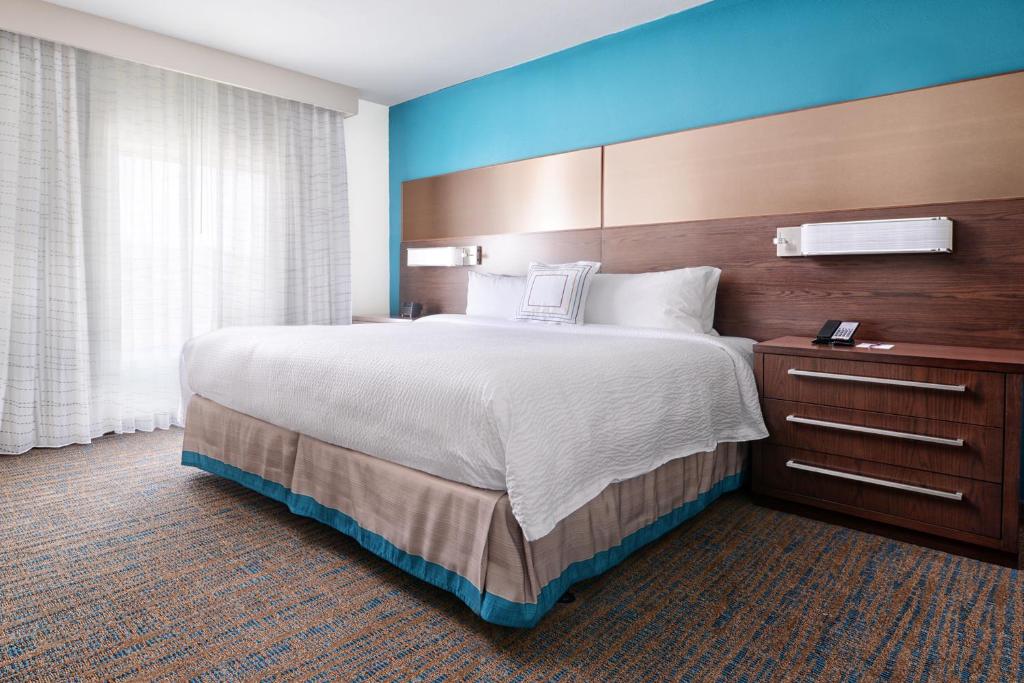 Residence Inn by Marriott Houston Pasadena - image 6