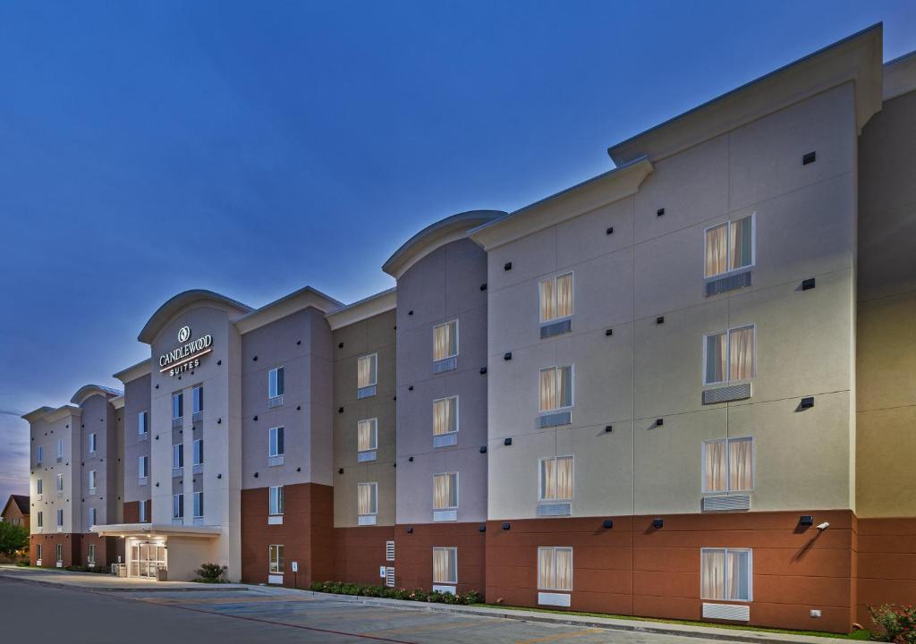 Candlewood Suites - Houston - Pasadena an IHG Hotel - main image