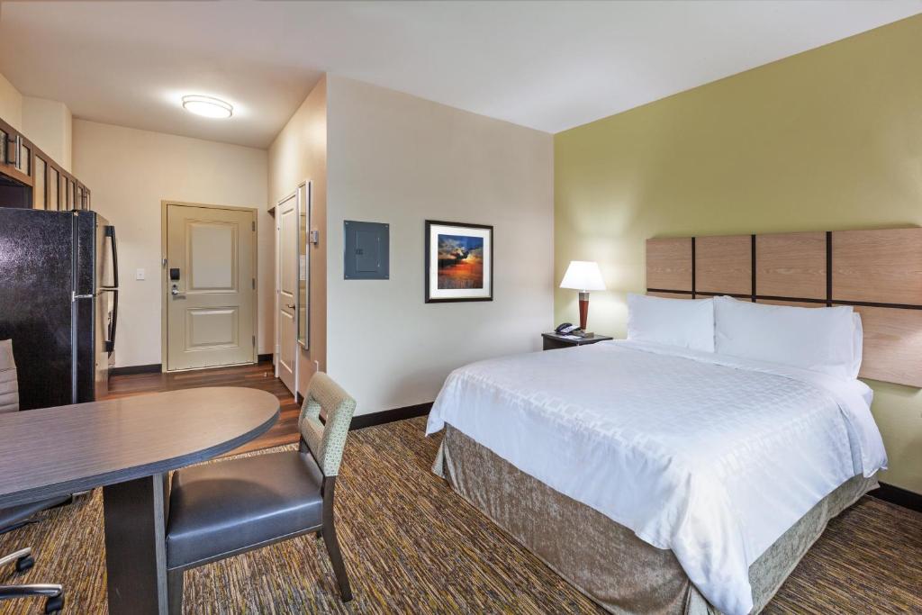 Candlewood Suites - Houston - Pasadena an IHG Hotel - image 7