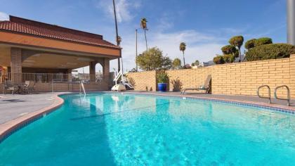 Best Western Pasadena Inn - image 5