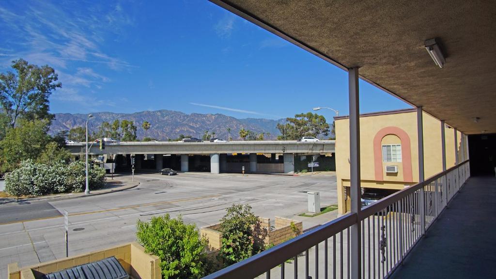 Lincoln Motel - Los Angeles Hollywood Area - image 7