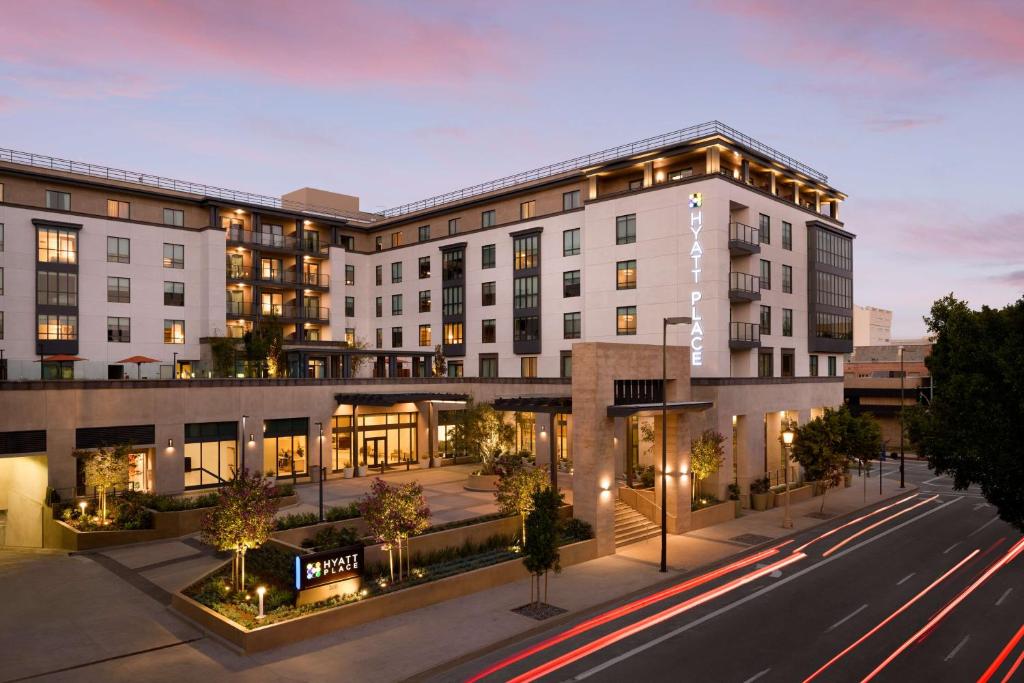 Hyatt Place Pasadena - main image