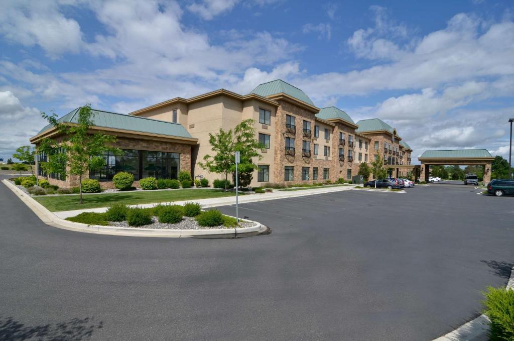 Best Western Premier Pasco Inn and Suites - main image