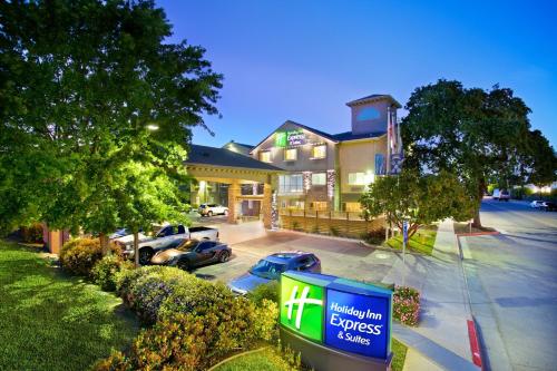 Holiday Inn Express Hotel & Suites - Paso Robles an IHG Hotel - main image