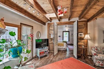 Patagonia Cottage with Patio and Yard Walk to Town! - image 12