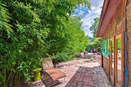 Patagonia Cottage with Patio and Yard Walk to Town! - image 5