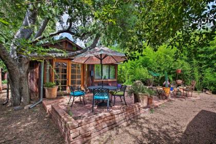 Patagonia Cottage with Patio and Yard Walk to Town! - image 8