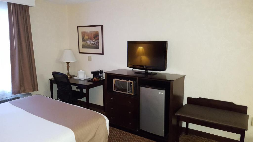 Best Western West Deptford Inn - image 3