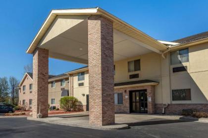 Comfort Inn  Suites Paw Paw Paw Paw Michigan