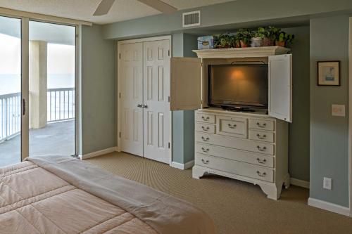 Oceanfront 3BR Litchfield by the Sea Cambridge 404 - image 3