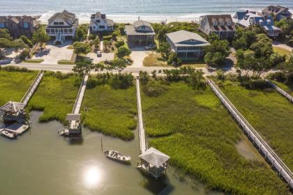 Belford 6BR3BA Oceanfront Beach House - image 2