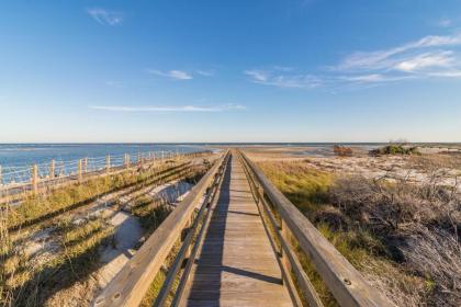 Paradise Point 7BR7BA Oceanfront Beach House - image 14