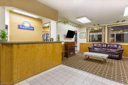 Days Inn by Wyndham Paxton - image 11