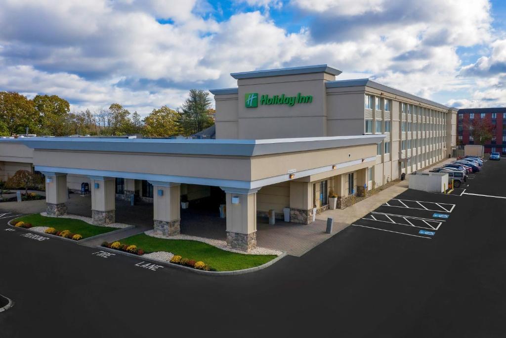 Holiday Inn & Suites Boston Peabody an IHG Hotel - main image