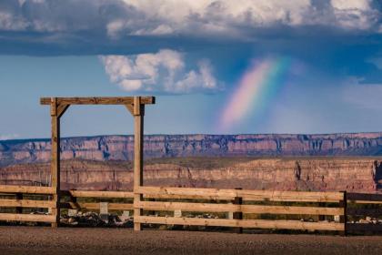 Cabins at Grand Canyon West - image 13