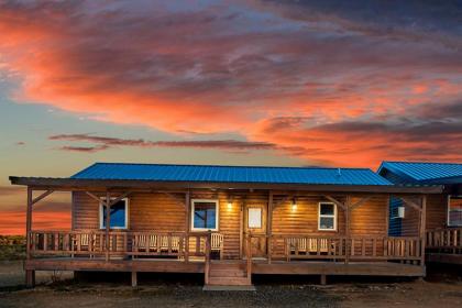 Cabins at Grand Canyon West - image 9