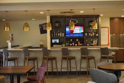 Hilton Garden Inn Atlanta/Peachtree City - image 14