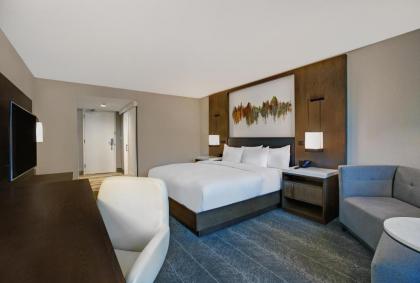 Hilton Peachtree City Atlanta Hotel & Conference Center - image 4