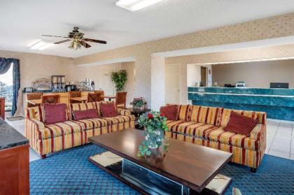 Econo Lodge Pearl - image 14