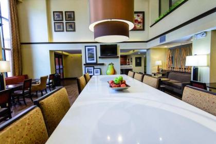 Hampton Inn Houston-Pearland TX - image 18