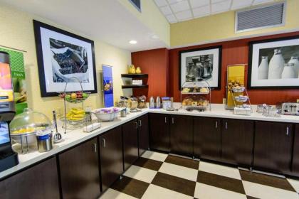 Hampton Inn Houston-Pearland TX - image 2