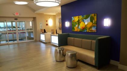 Holiday Inn Express Pearland an IHG Hotel - image 8