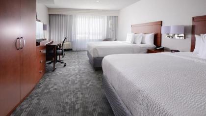 Courtyard Marriott Houston Pearland - image 15