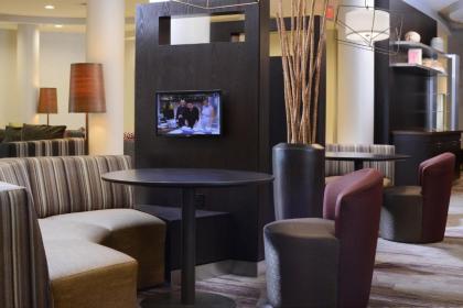 Courtyard Marriott Houston Pearland - image 4