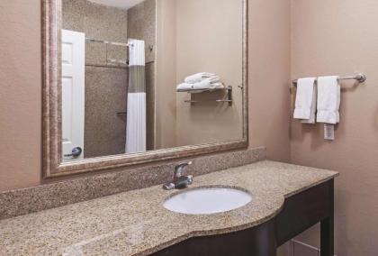 La Quinta by Wyndham Pearland - image 8