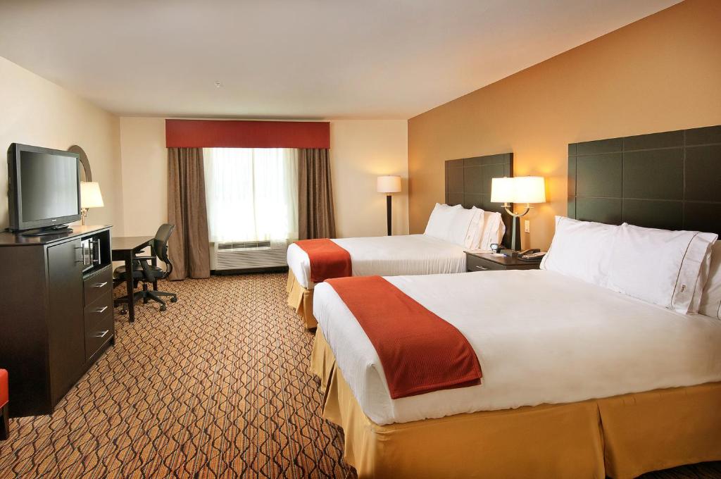 Holiday Inn Express Hotel and Suites Pearsall an IHG Hotel - image 6