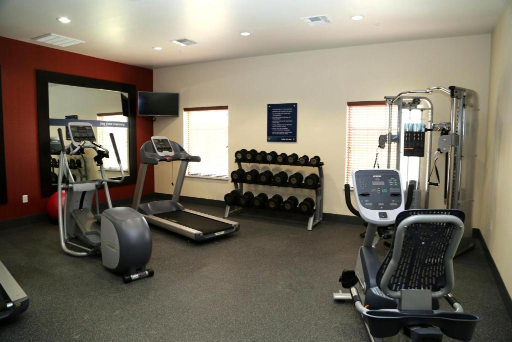 Hampton Inn Pearsall - image 6