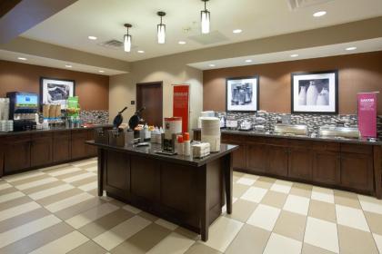 Hampton Inn & Suites I-35/Mulvane - image 15