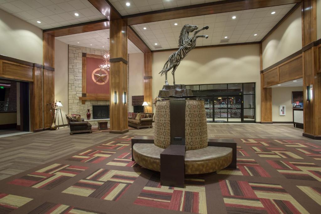 Hampton Inn & Suites I-35/Mulvane - image 5