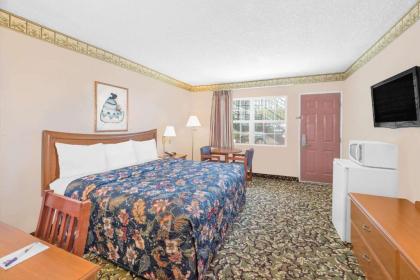 Knights Inn & Suites Pecos - image 14