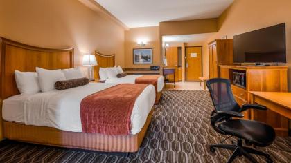 Best Western Plus Swiss Chalet Hotel & Suites - image 7