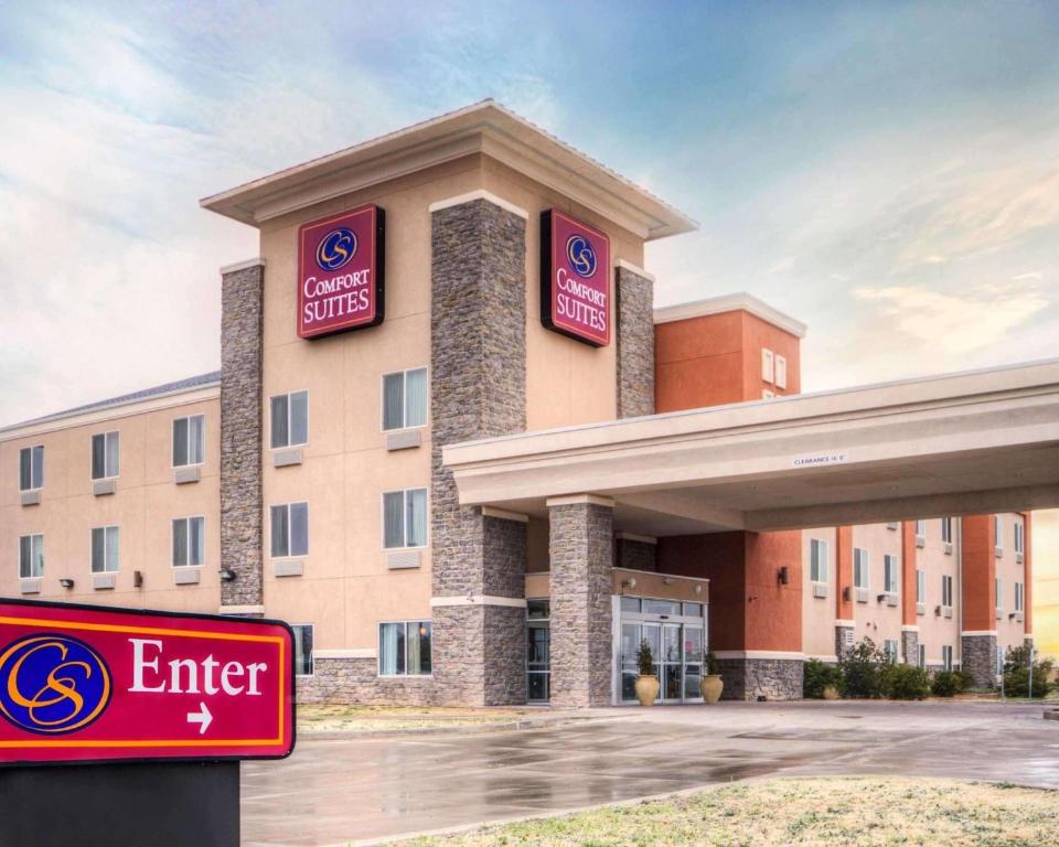 Comfort Suites Pecos - main image