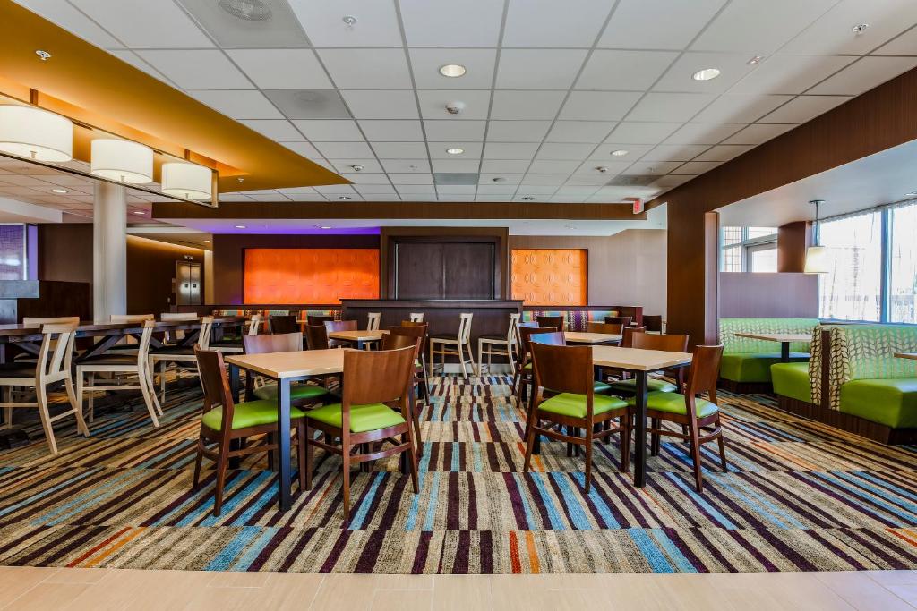 Fairfield Inn & Suites by Marriott Pecos - image 7