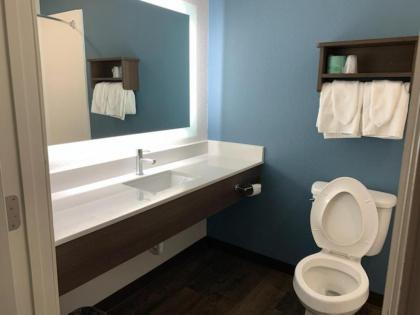 WoodSpring Suites Pecos - image 12