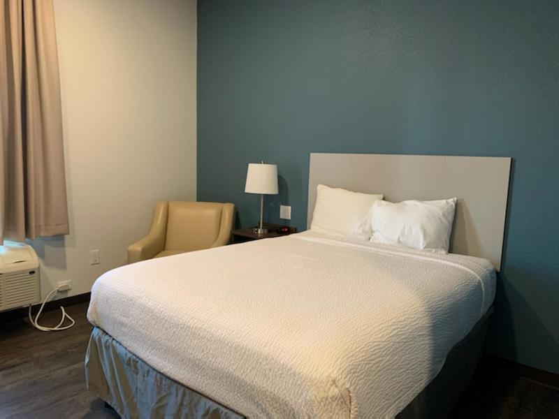 WoodSpring Suites Pecos - image 4