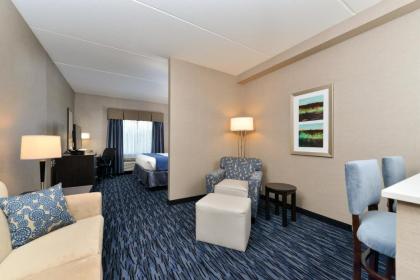 Holiday Inn Express & Suites Peekskill-Lower Hudson Valley an IHG Hotel - image 12