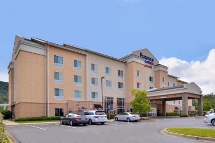 Fairfield Inn and Suites by Marriott Birmingham Pelham/I-65 - image 5