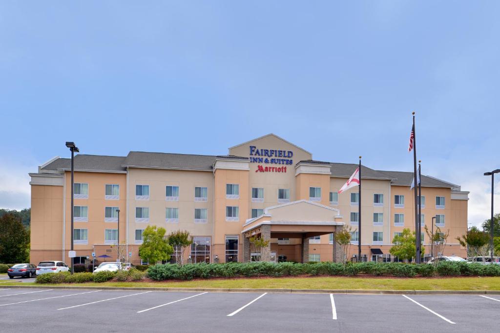 Fairfield Inn and Suites by Marriott Birmingham Pelham/I-65 - image 6