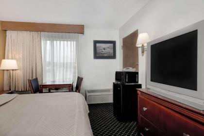 Travelodge by Wyndham Pelham Birmingham - image 3