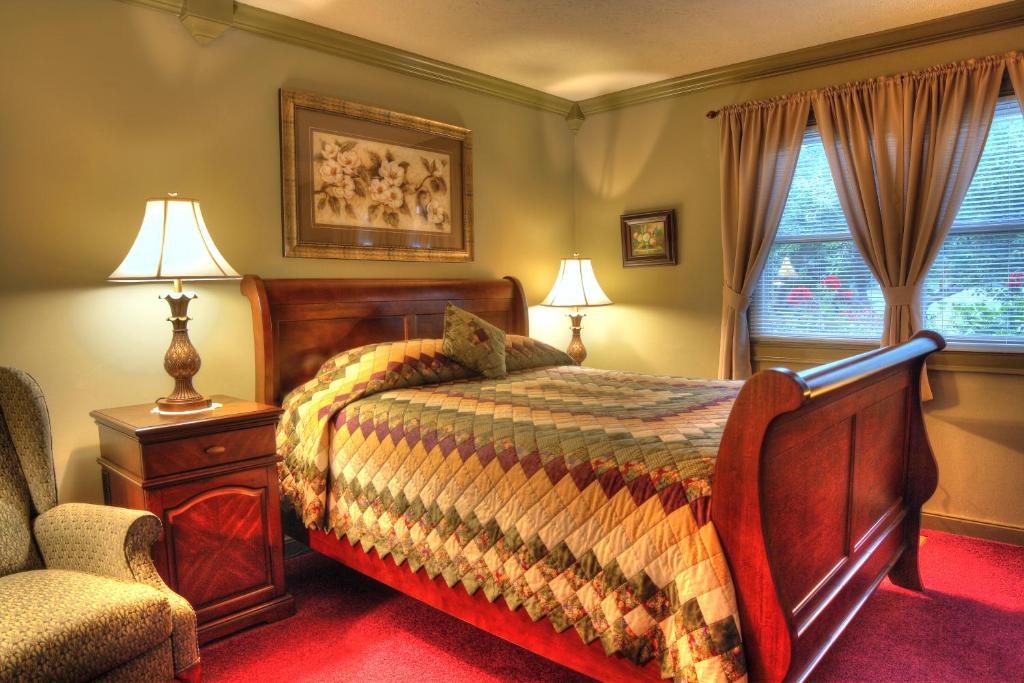 Los Gatos Bed & Breakfast - image 3